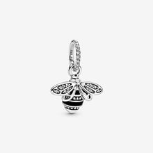Load image into Gallery viewer, Sparkling Queen Bee Pendant