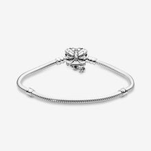 Load image into Gallery viewer, Pandora Moments Butterfly Clasp Snake Chain Bracelet