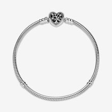 Load image into Gallery viewer, Pandora Moments Family Tree Heart Clasp Snake Chain Bracelet