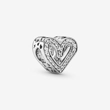 Load image into Gallery viewer, Sparkling Freehand Heart Charm